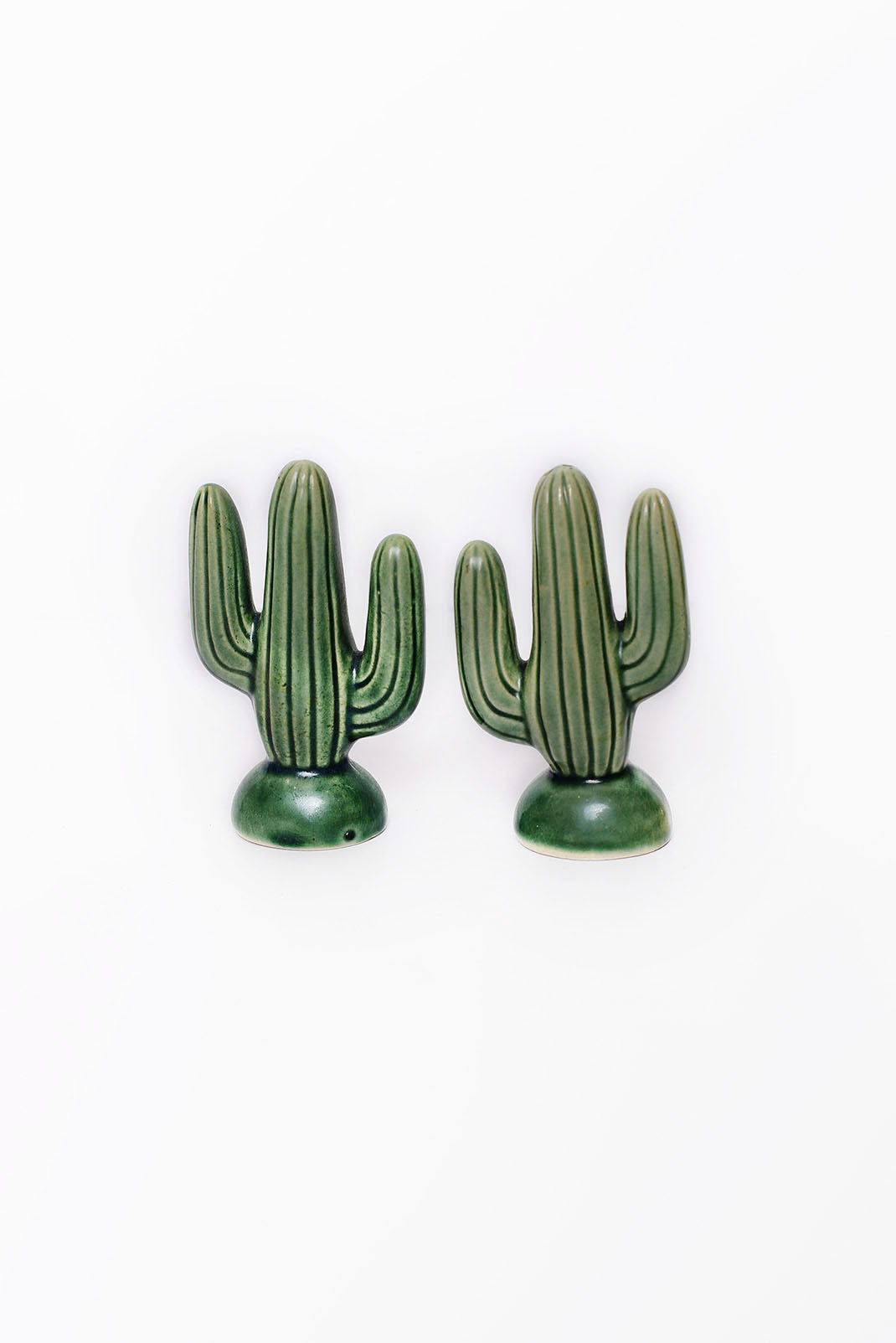 SALT AND PEPPER SHAKERS