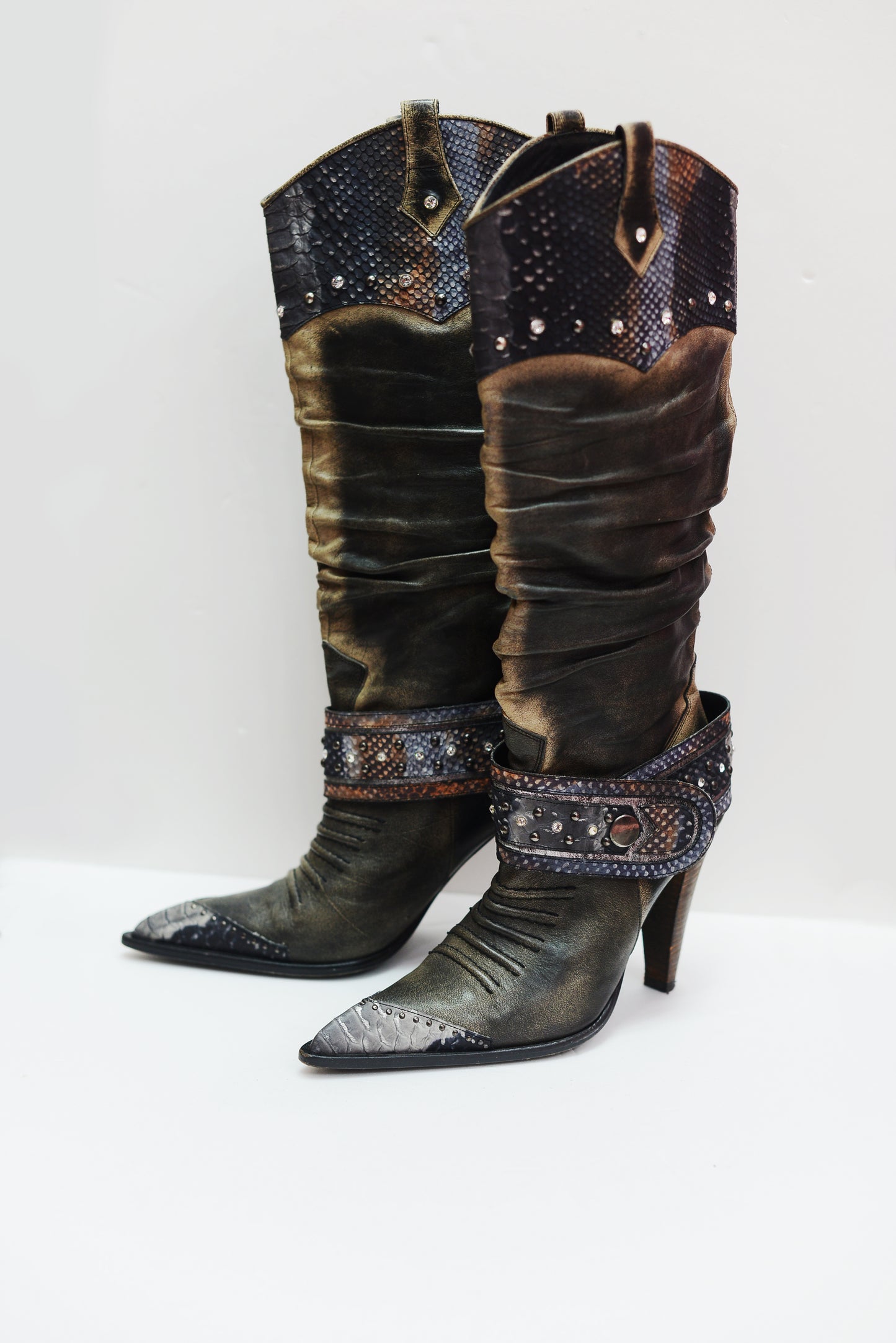El Dantes stunning boots! 38