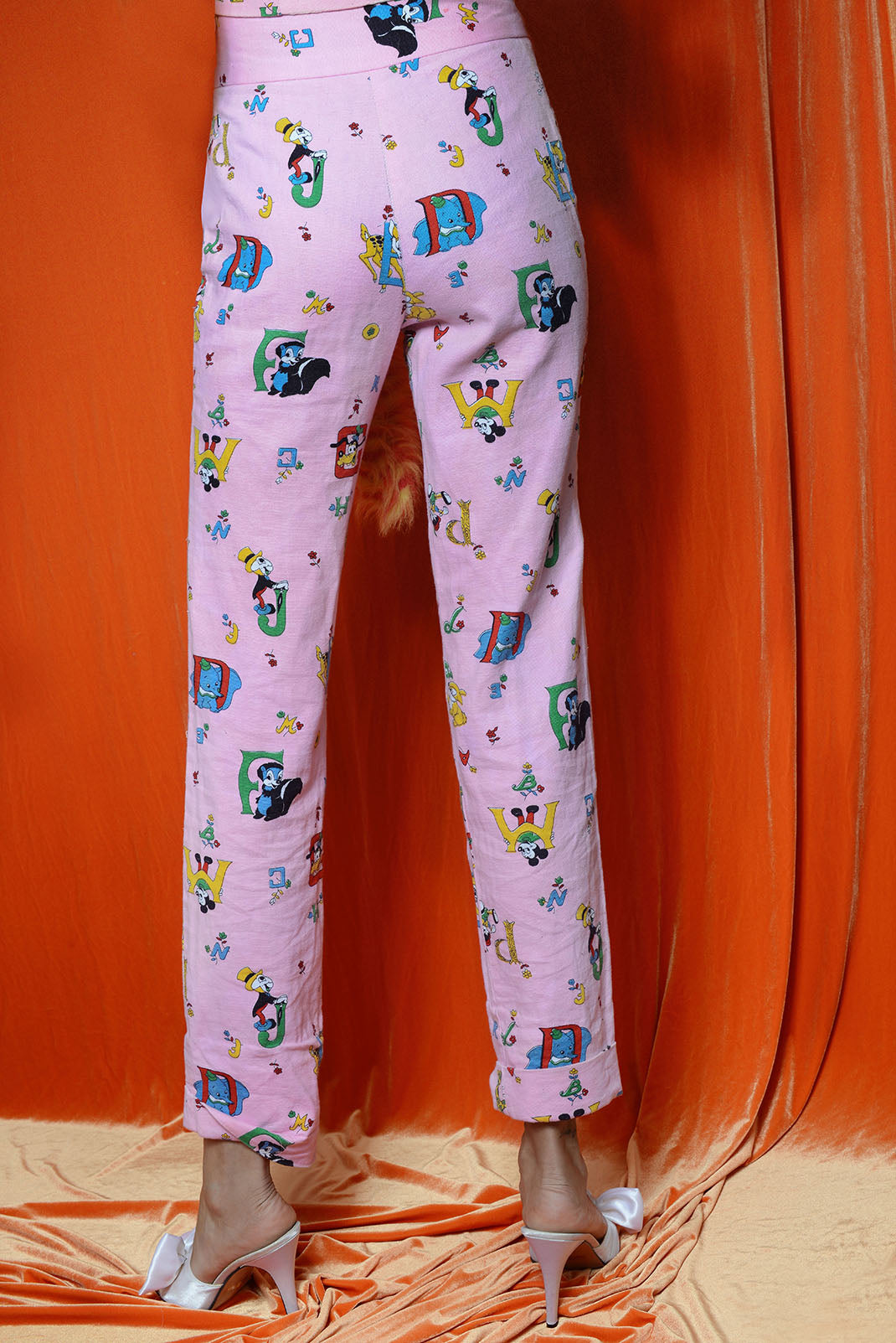 CARTOON OUTFIT