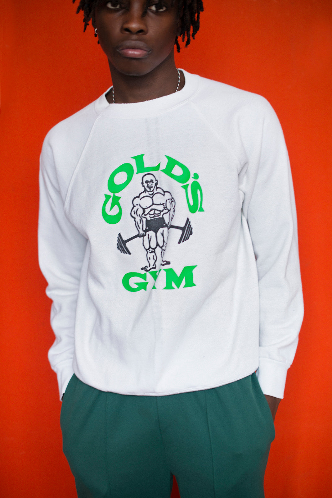 VINTAGE GOLD'S GYM SWEATER