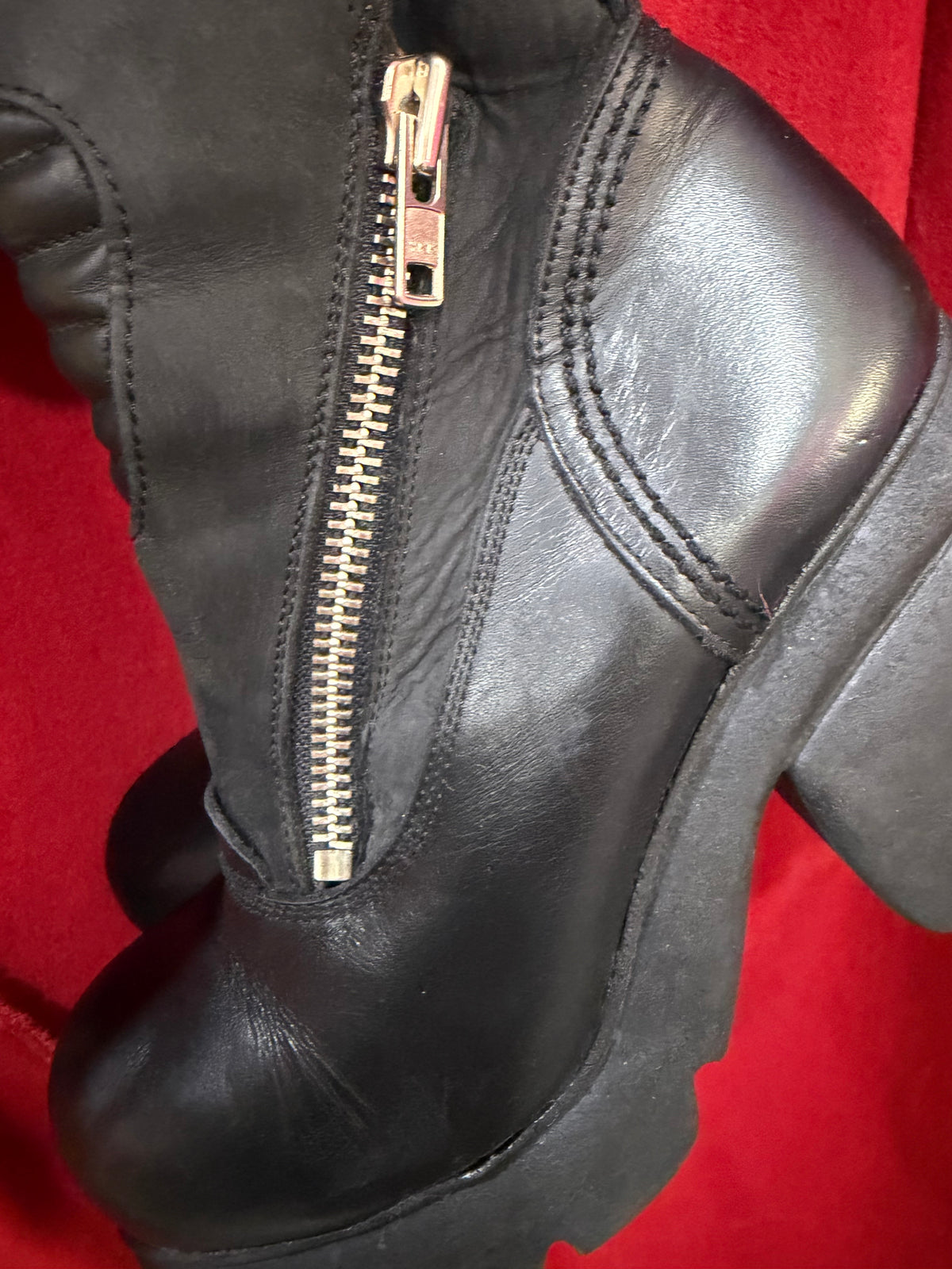 Iconic DESTROY boots in Size: 39