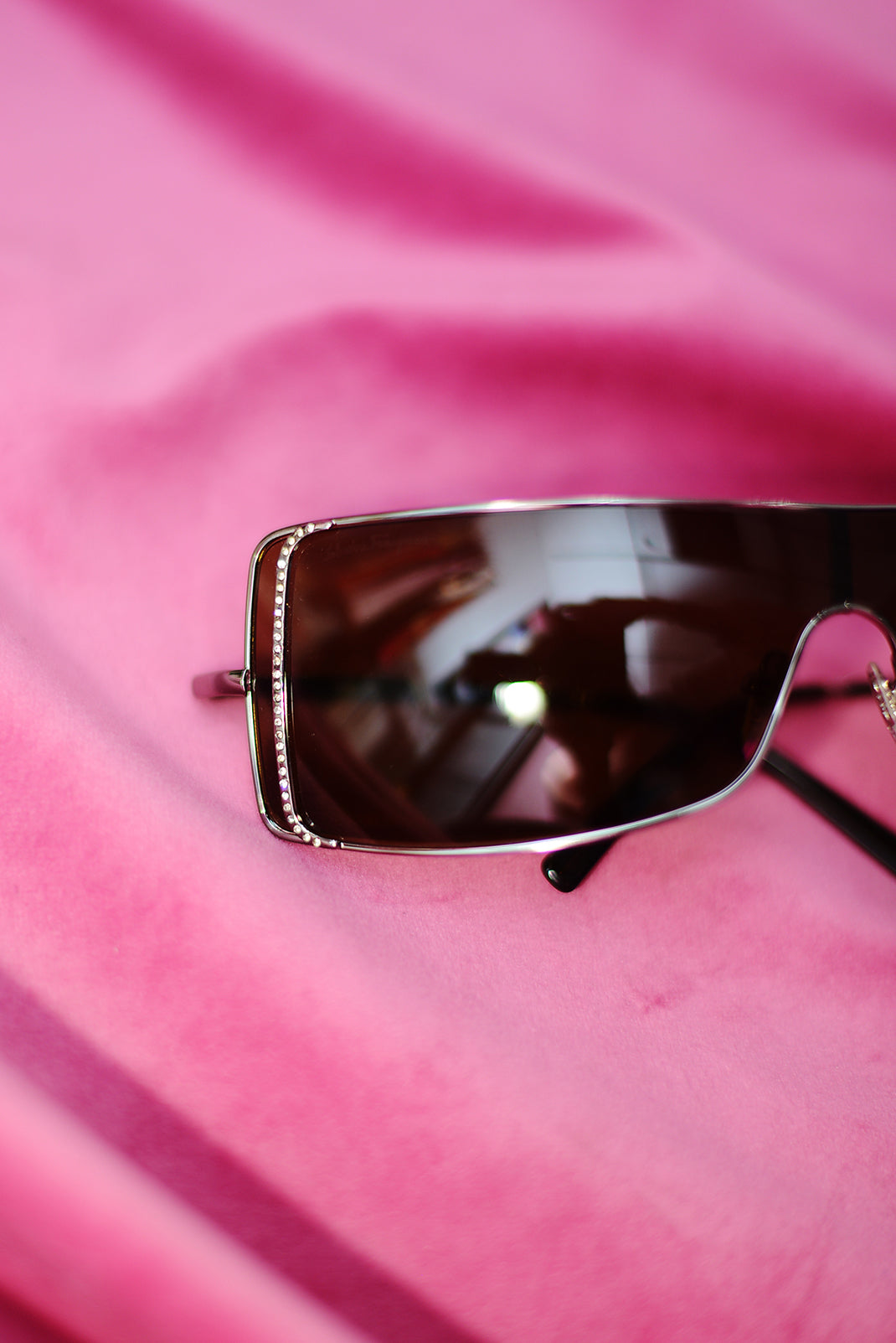 Fendi Y2K Sunglasses Pink  Chanel sunglasses black, Fendi