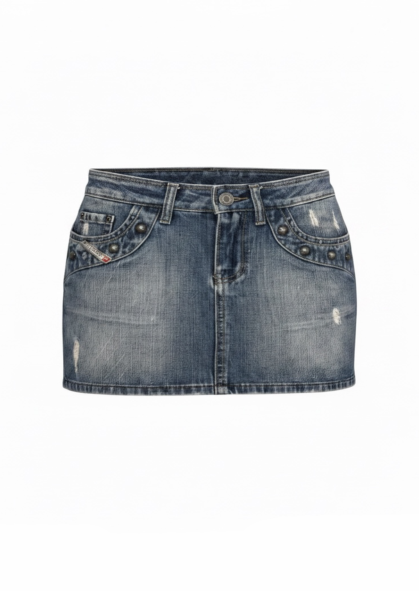 Diesel Mini skirt with studs in size: Small