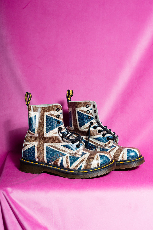 DR Martens British flag
